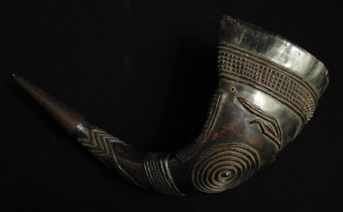 African Tribal Art - Drinking horn, Cameroon, back