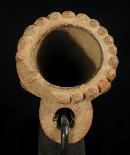 African Tribal Art - Pipe bowl, Bamileke, Cameroon, top