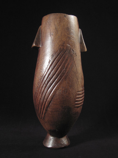 African Tribal Art - Wood vessel, itunga, Kwazulu-Natal, South Africa