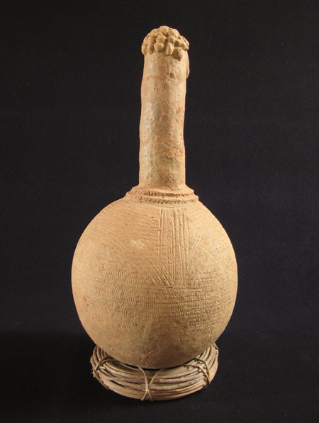 Tribal Art - Terracotta bird, Bankoni, Mali, back
