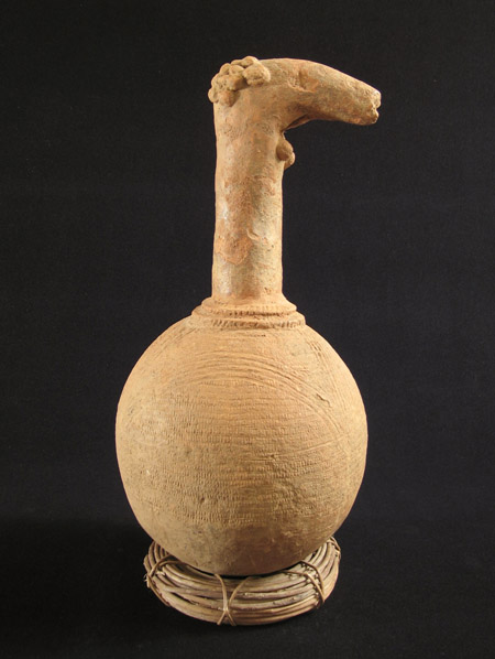 Tribal Art - Terracotta bird, Bankoni, Mali, left