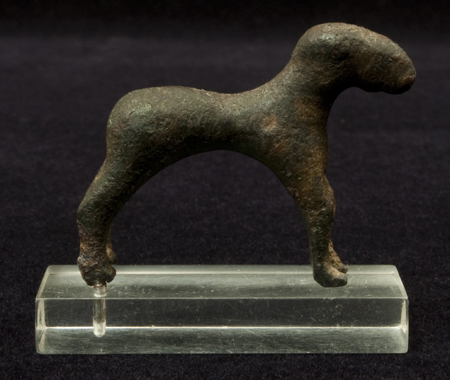 Horse figurine, Central Asia - other side view