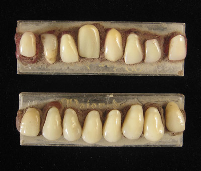Curiosities - Artificial teeth, Italy