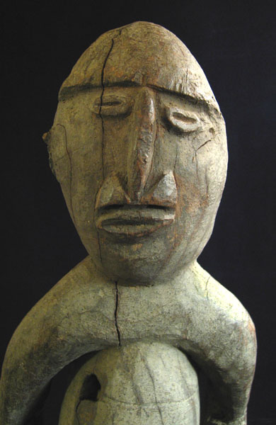Oceanic Art - Wood female figure, Abelam (Wosera), Papua New Guinea, detail