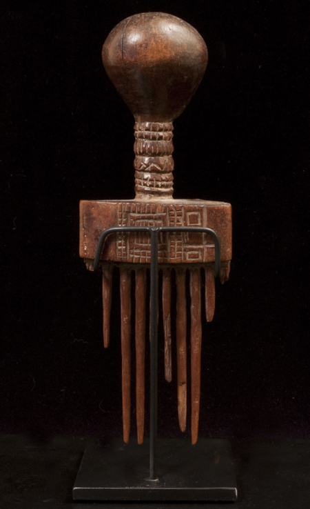 Comb, Ghana, back view