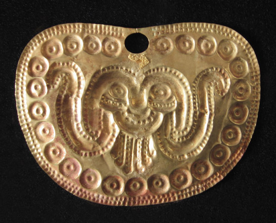 Art of the Americas -  Gold nose ornament, Vicus, Peru, back view
