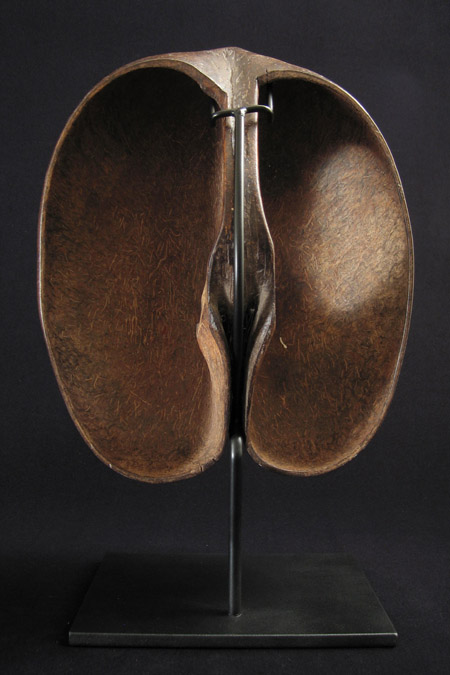 Asian Tribal Art - Coco de mer basket, India, back
