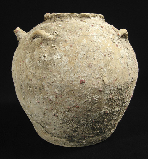Asian Tribal Art - Terracotta pot, Vietnam