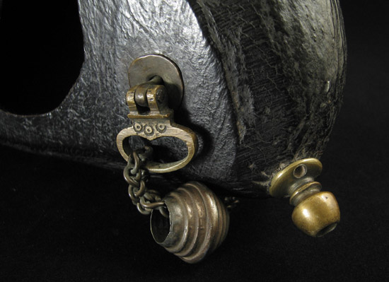 Asian Tribal Art - Coco de mer kashkul, Persia, spout