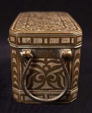 Betel nut box, left side