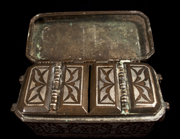 Betel nut box, open