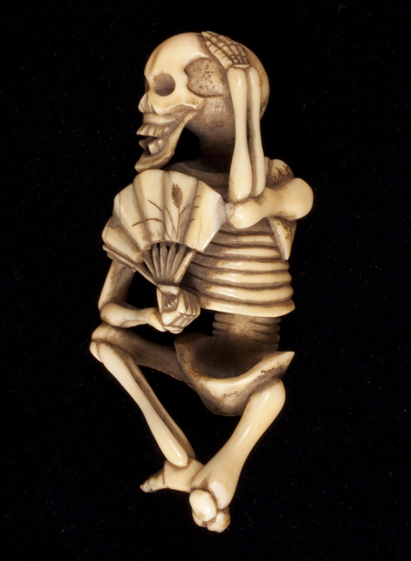 Skeleton okimono, right side