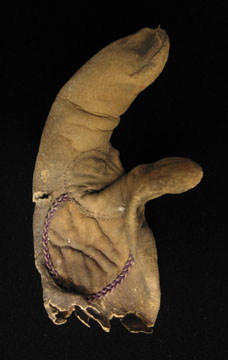 Arrow chest, Japan, archery glove