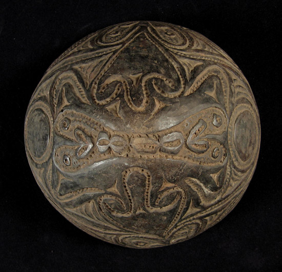 Oceanic Art - Sago food bowl, Kamana, East Sepik Province, Papua New Guinea, top